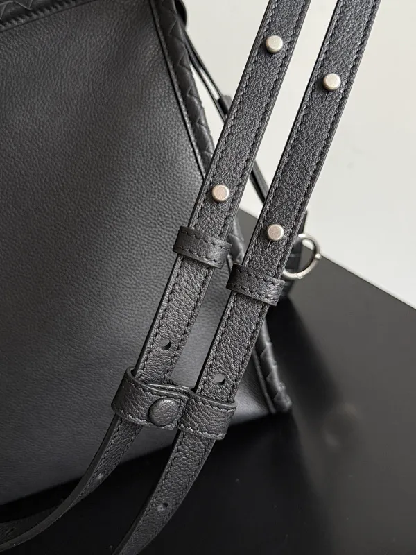 All categories 💚 Top version men’s bags 💚 BV 2026 official website new BV crossbody bag